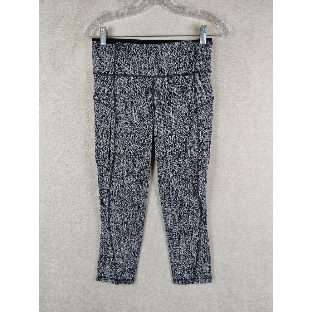 Lululemon Women’s Pace Perfect 7/8 Cropped Athletic Leggings Size 6